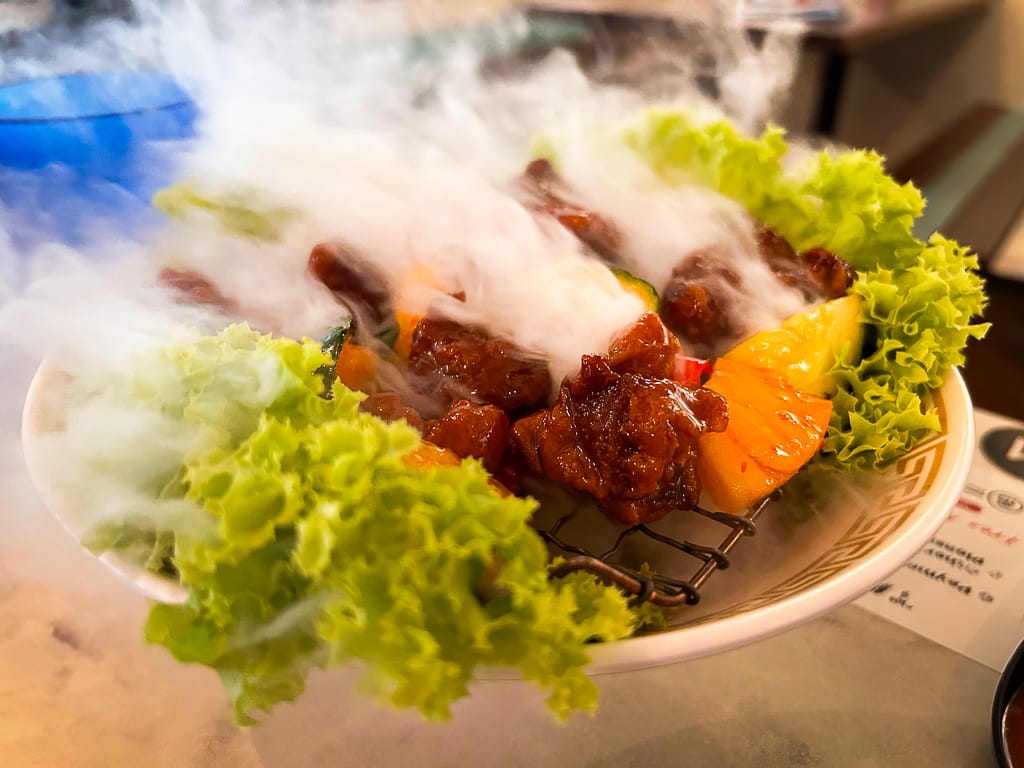 Fook Kin restaurant adds "cool" effect to sweet and sour pork