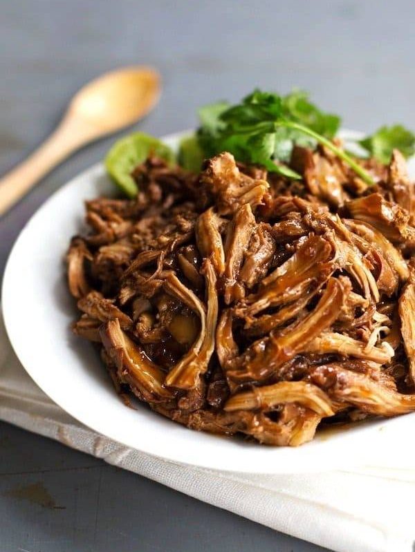 Honey Glazed Crockpot Chicken Adobo - simple pantry ingredients, hardly any hands-on time, 200 calories. | https://trim-fat.fit